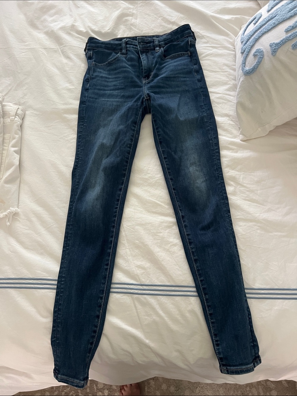 American Eagle Outfitters Dark Blue Skinny Jeans